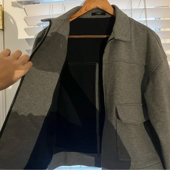 JACKET - Picture 3 of 4